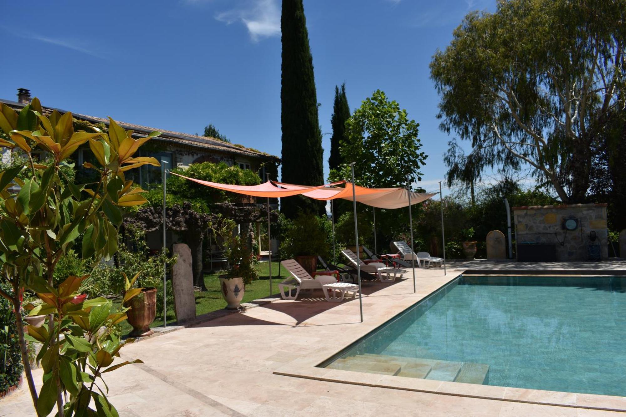 Mas De La Croix Hotel Saint-Christol-lès-Alès Bagian luar foto